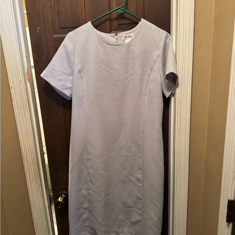 Women’s Size 12 Vicki Wayne Light Gray Midi Dress